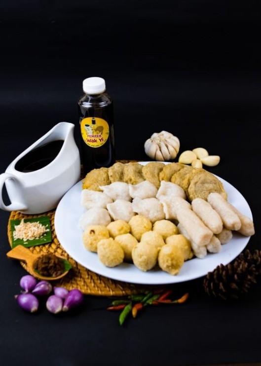 Pempek Campur